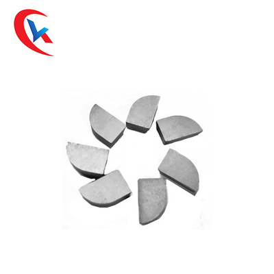 Custom Brazing Tungsten Carbide Tips Anti Wear Untuk Alat Penggilingan Tungsten Carbide Wear Parts