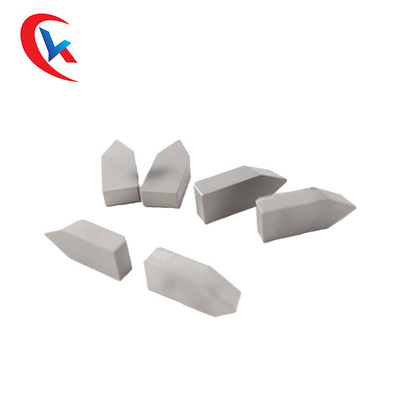 Brazed Tungsten Carbide Tips Coating Tahan Aus Bagian Aus Tungsten Carbide Kekerasan Tinggi